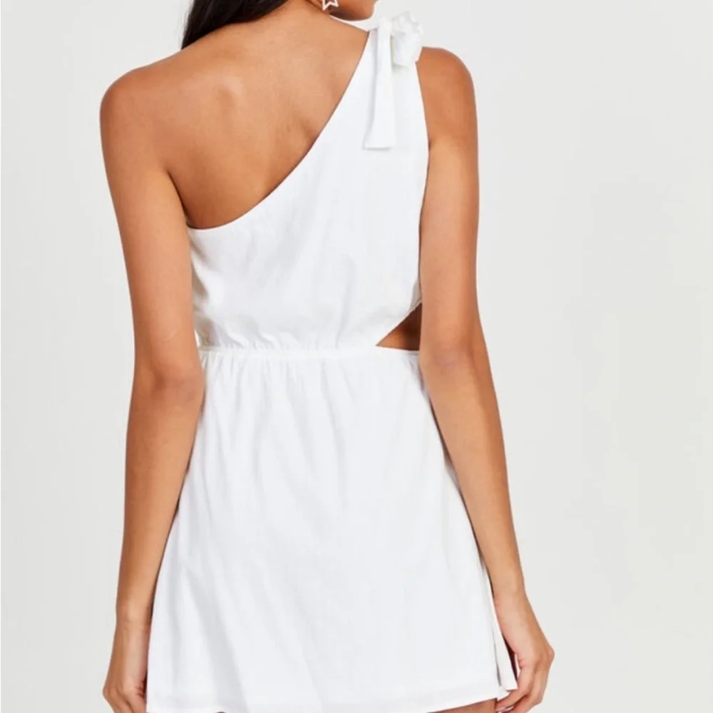 Altar'd State White One-Shoulder Mini Sundress Women’s Size Small‎